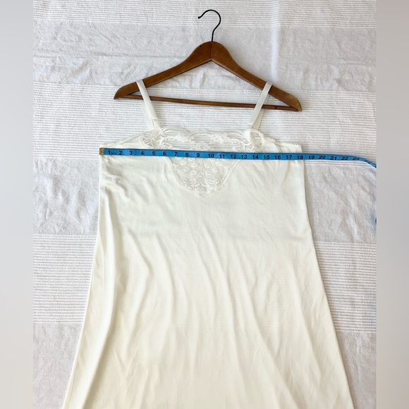 Vintage Hanna Dress Slip - Picture 6 of 8